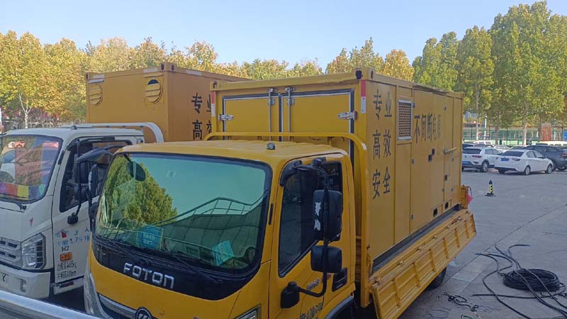 喀左柴油发电机组和UPS电源如何配合工作?